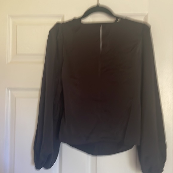 ASTR the Label Black Keyhole Cutout Top Size Small New with Tags! - Picture 8 of 9